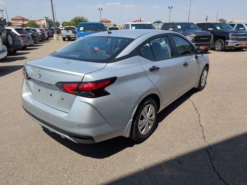 Used 2023 Nissan Versa S w/ Trunk Package FWD image 5