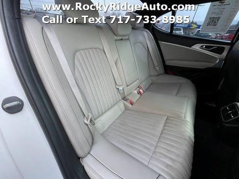 Used 2023 Genesis G70 3.3T w/ Sport Advanced Package image 27