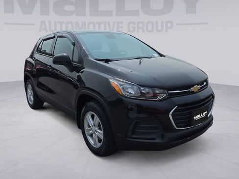 Used 2020 Chevrolet Trax LS w/ LPO, Protection Package AWD/4WD image 7