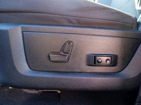 Used 2023 RAM 1500 Classic SLT w/ Trailer & Traction Group image 28