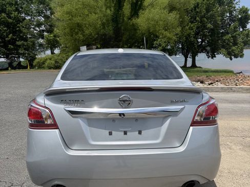 Used 2013 Nissan Altima 3.5 SL FWD image 5
