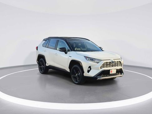 Certified 2021 Toyota RAV4 XSE w/ XSE Grade Weather Package image 2