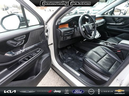 Certified 2022 Lincoln Corsair Reserve w/ Equipment Group 201A image 11