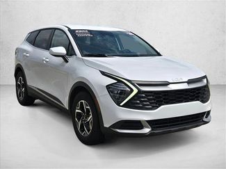 Used 2025 Kia Sportage LX video 3