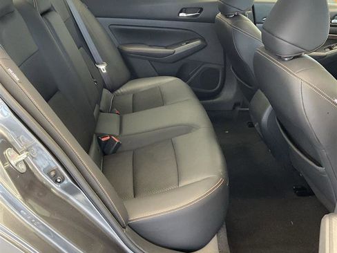 Used 2021 Nissan Altima 2.5 SR w/ SR Premium Package image 15