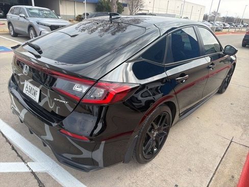 Used 2023 Honda Civic Sport image 5
