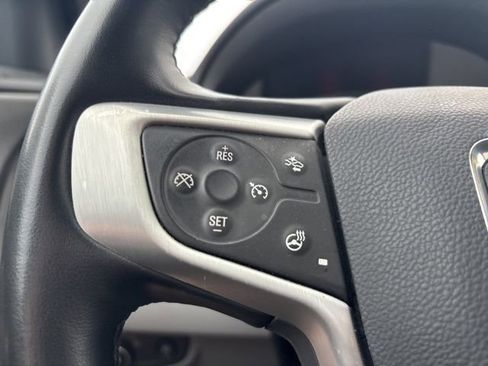 Used 2023 GMC Terrain SLT image 35