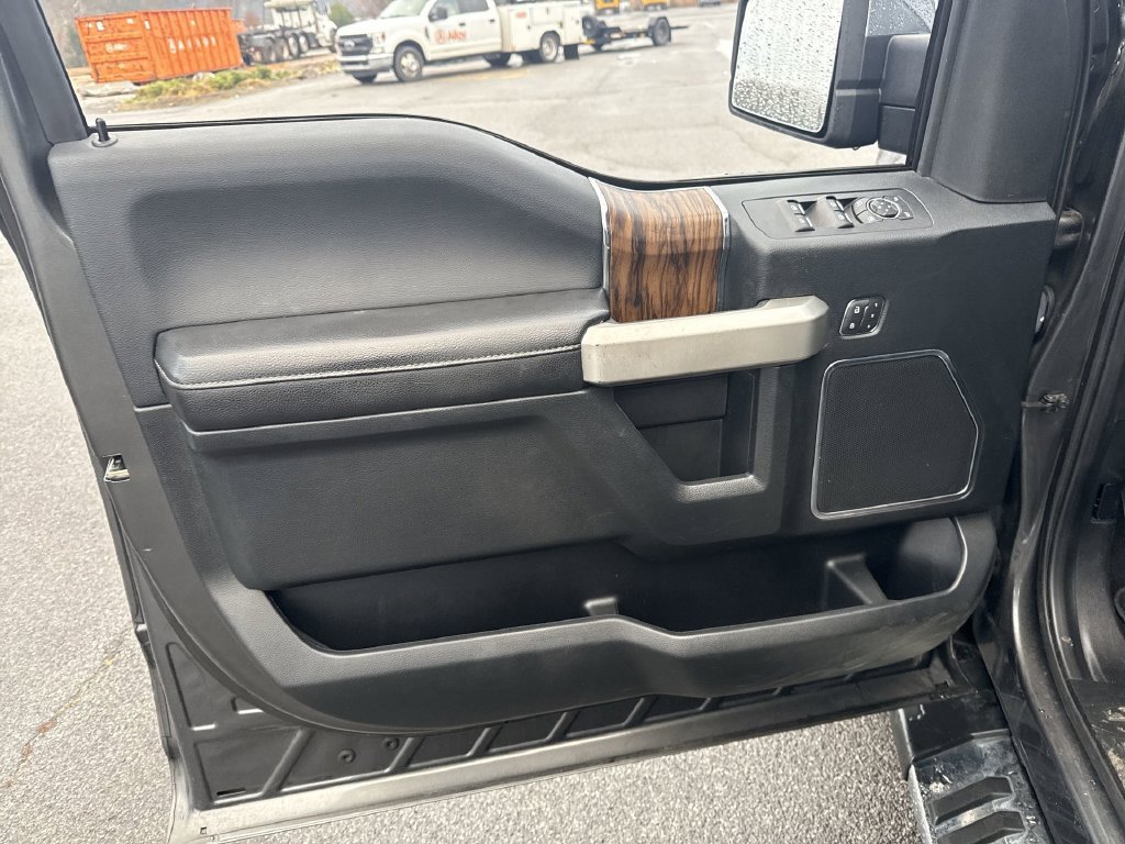 Used 2019 Ford F150 Lariat w/ Equipment Group 502A Luxury AWD/4WD image 21