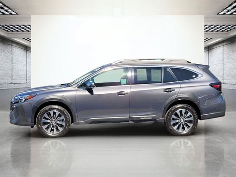 Used 2023 Subaru Outback Touring XT AWD/4WD image 10