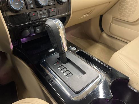 Used 2010 Ford Escape Limited image 24