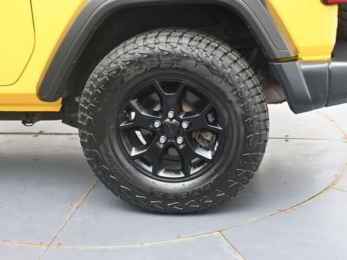 Used 2021 Jeep Wrangler Sport AWD/4WD image 5
