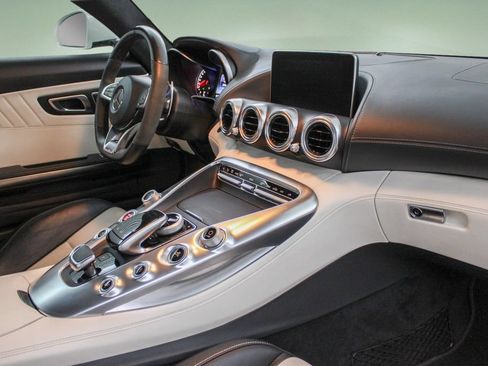 Used 2017 Mercedes-Benz AMG GT Coupe image 22