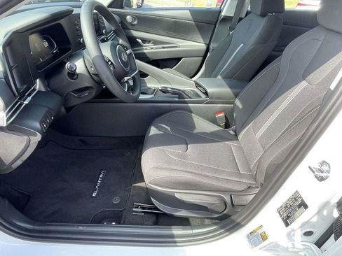 New 2026 Hyundai Elantra SE image 11