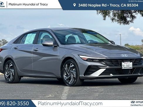 Used 2025 Hyundai Elantra Limited image 1
