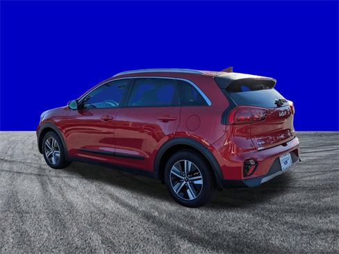 Used 2022 Kia Niro EX Premium image 6