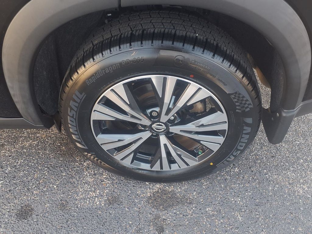 Used 2021 Nissan Rogue SV w/ Premium Package FWD image 20