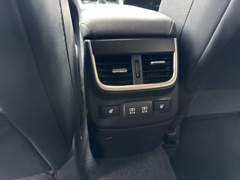 Used 2022 Subaru Outback Limited w/ Popular Package #2 AWD/4WD image 16