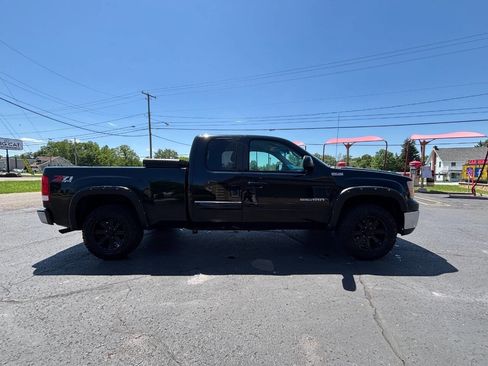 Used 2012 GMC Sierra 1500 SLE w/ All-Terrain Package AWD/4WD image 5