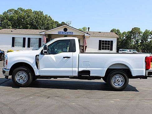 Used 2025 Ford F250 XL w/ XL Chrome Package RWD image 6