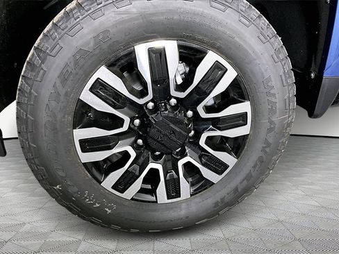 New 2026 GMC Sierra 2500 Denali Ultimate w/ Max Trailering Package image 13