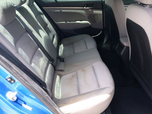 Used 2017 Hyundai Elantra SE FWD image 13