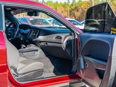 Used 2023 Dodge Challenger SRT Hellcat w/ Driver Convenience Group image 14