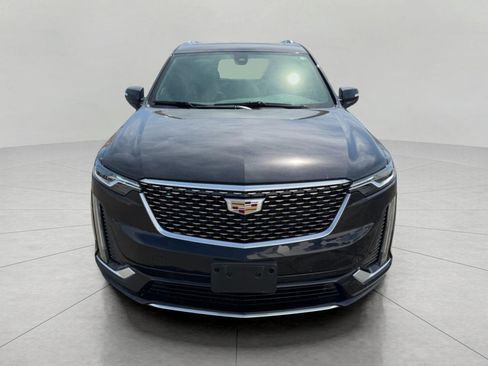 Used 2020 Cadillac XT6 Premium Luxury w/ LPO, Floor Liner Package AWD/4WD image 3