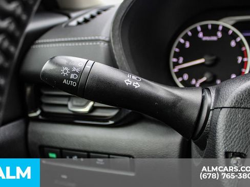 Used 2025 Nissan Sentra SV w/ All-Weather Package image 29