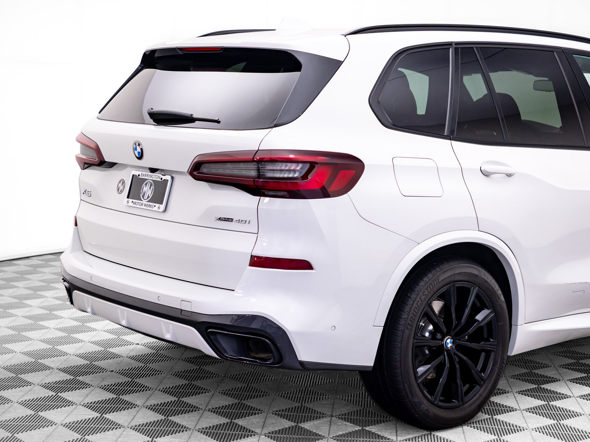 Certified 2022 BMW X5 xDrive40i w/ M Sport Package AWD/4WD image 40