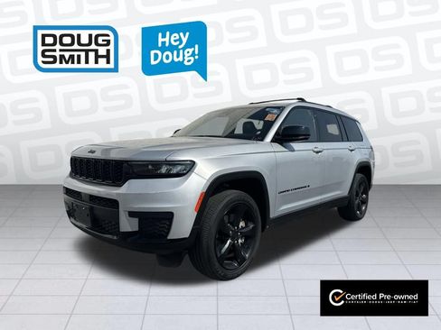 Certified 2023 Jeep Grand Cherokee L Laredo AWD/4WD image 3