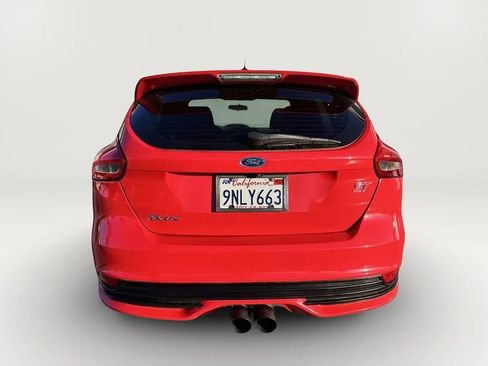 Used 2016 Ford Focus ST FWD image 6