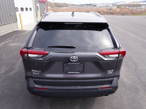 Certified 2023 Toyota RAV4 XLE w/ Convenience Package image 7
