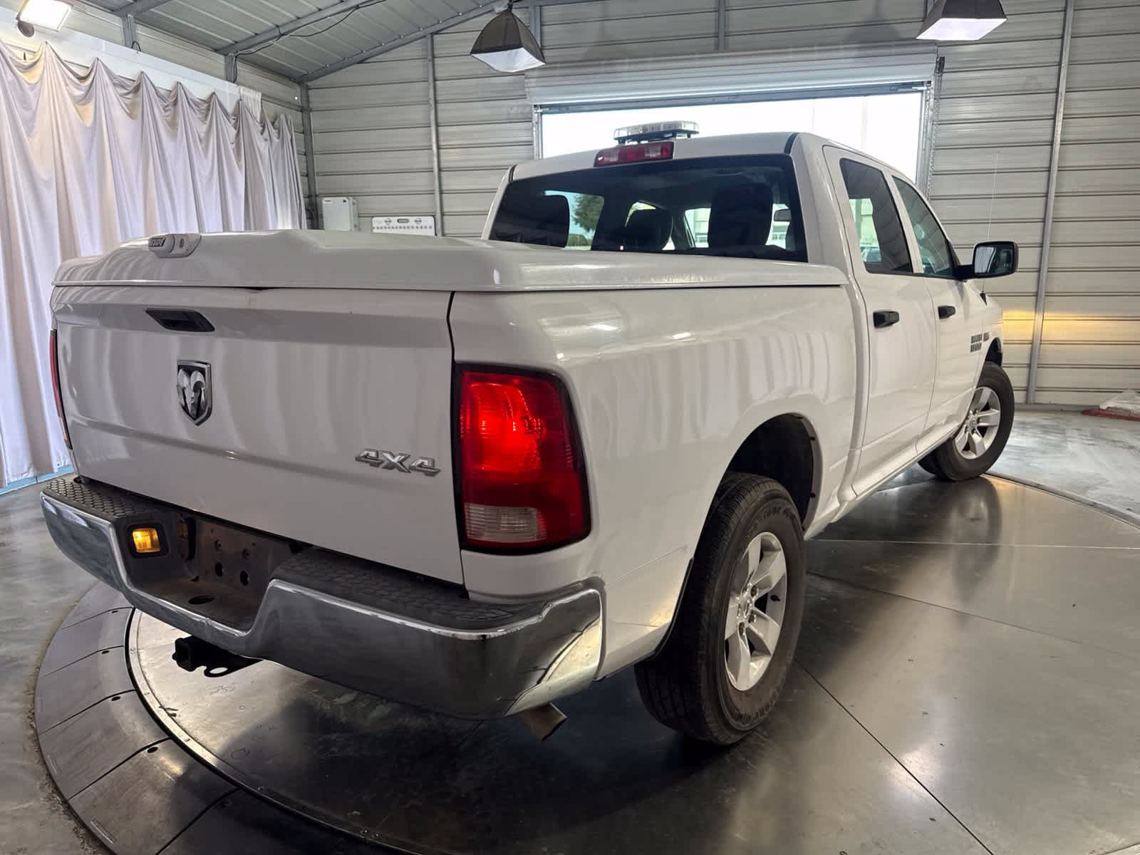 Used 2018 RAM 1500 Tradesman w/ Chrome Appearance Group AWD/4WD image 5