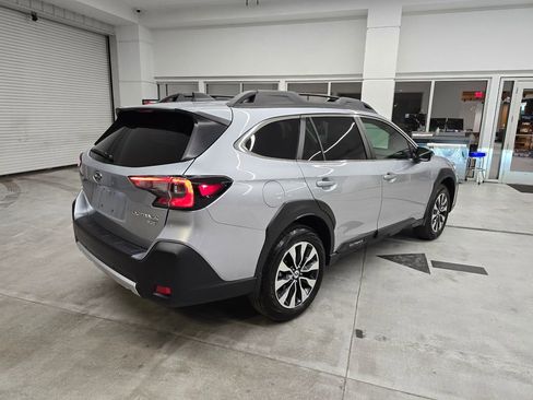 Used 2025 Subaru Outback Limited XT w/ Popular Package #2 image 6