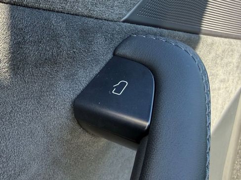 Used 2026 Tesla Model Y AWD image 20