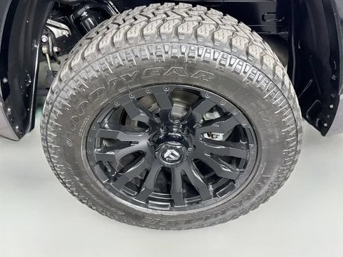 Used 2024 Toyota Tundra Platinum AWD/4WD image 31