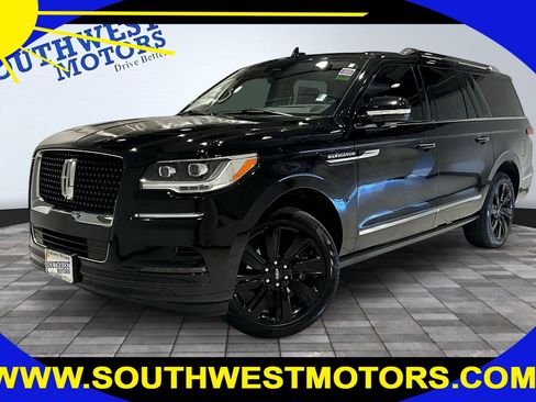 Used 2024 Lincoln Navigator L Reserve AWD/4WD image 1