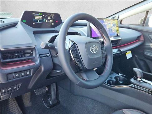 New 2026 Toyota Prius Plug-In Hybrid FWD image 3