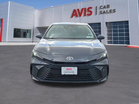 Used 2025 Toyota Camry LE FWD image 10