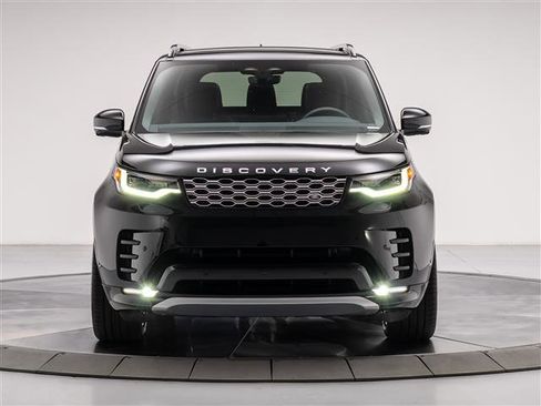 New 2026 Land Rover Discovery Limited Edition AWD/4WD image 8