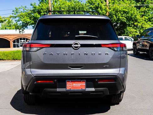 Used 2026 Nissan Pathfinder SV w/ Cargo Package AWD/4WD image 5