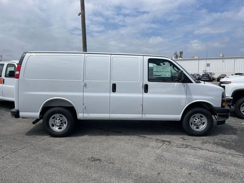 New 2025 Chevrolet Express 2500 w/ Driver Convenience Package RWD image 5