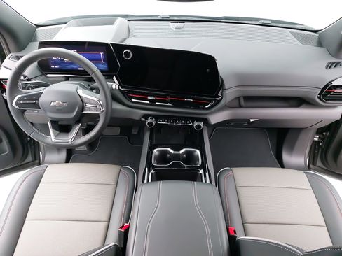 Used 2026 Chevrolet Silverado EV Trail Boss image 11