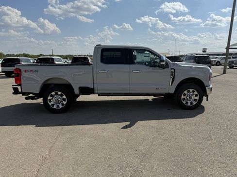 New 2026 Ford F250 Lariat w/ Chrome Package image 9