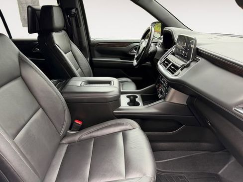 Used 2021 Chevrolet Tahoe Z71 w/ Rear Media and Nav Package AWD/4WD image 15