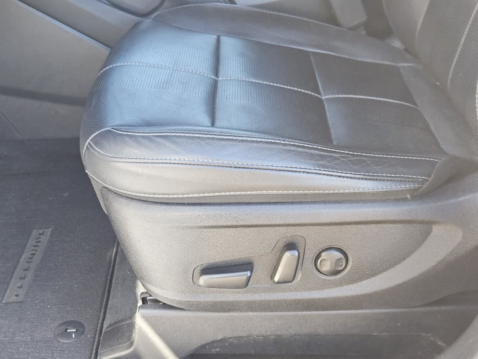 Used 2020 Kia Telluride EX w/ Towing Package FWD image 23