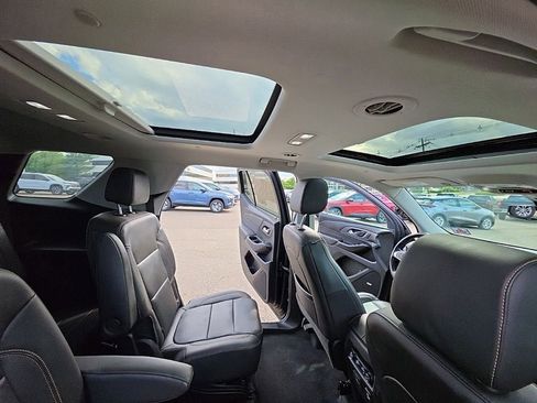 Used 2021 Chevrolet Traverse Premier w/ Redline Edition AWD/4WD image 29