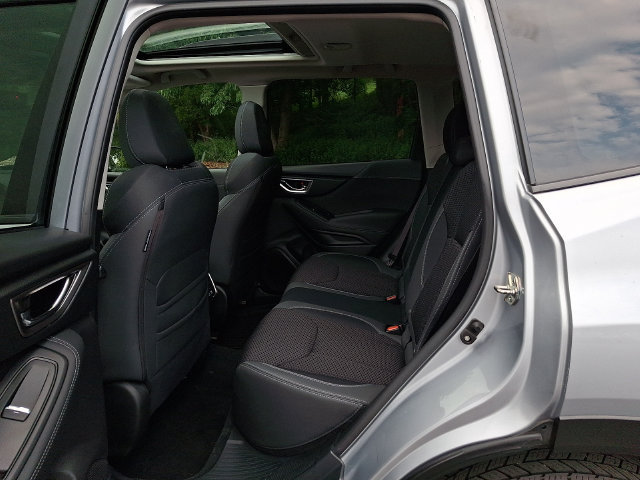 Used 2019 Subaru Forester Premium AWD/4WD image 40