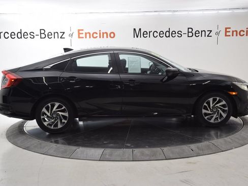 Used 2018 Honda Civic EX image 7