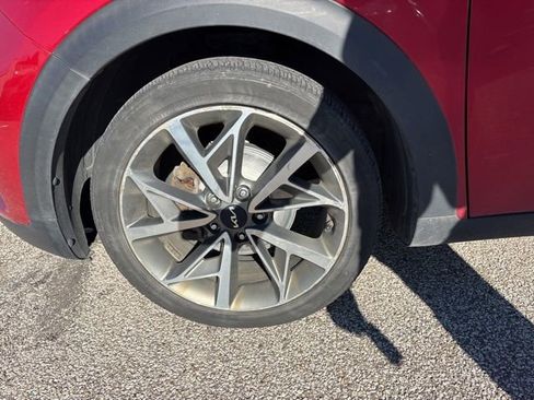 Used 2022 Kia Niro Touring Special Edition image 9